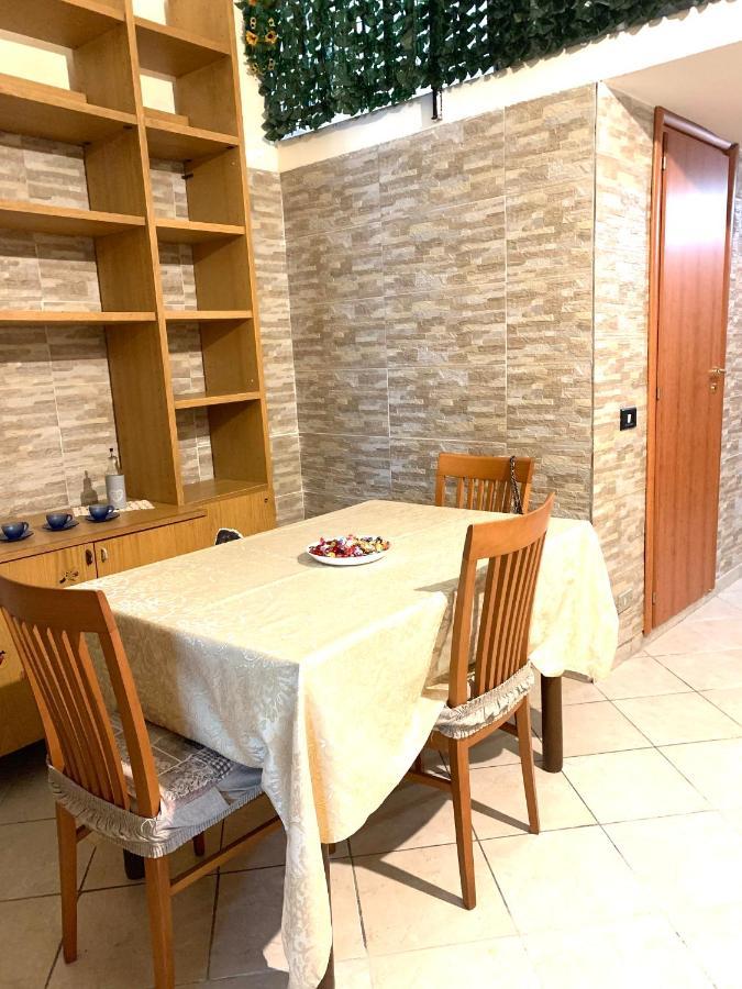 شقة Holiday House San Biagio,41 نابولي المظهر الخارجي الصورة